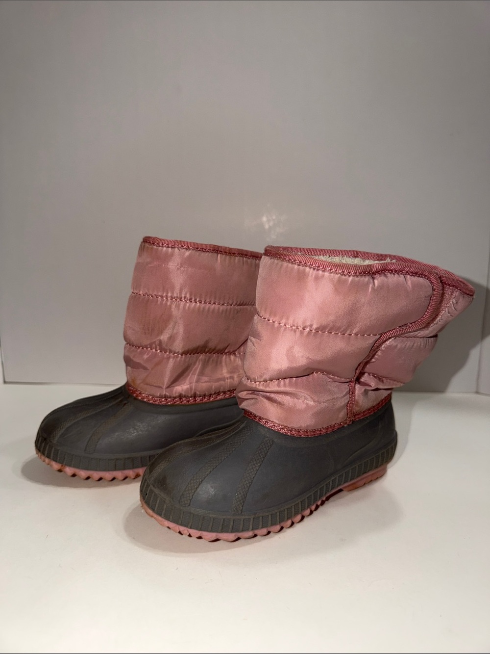 Old Navy Pink and Gray Kids Snow Boots